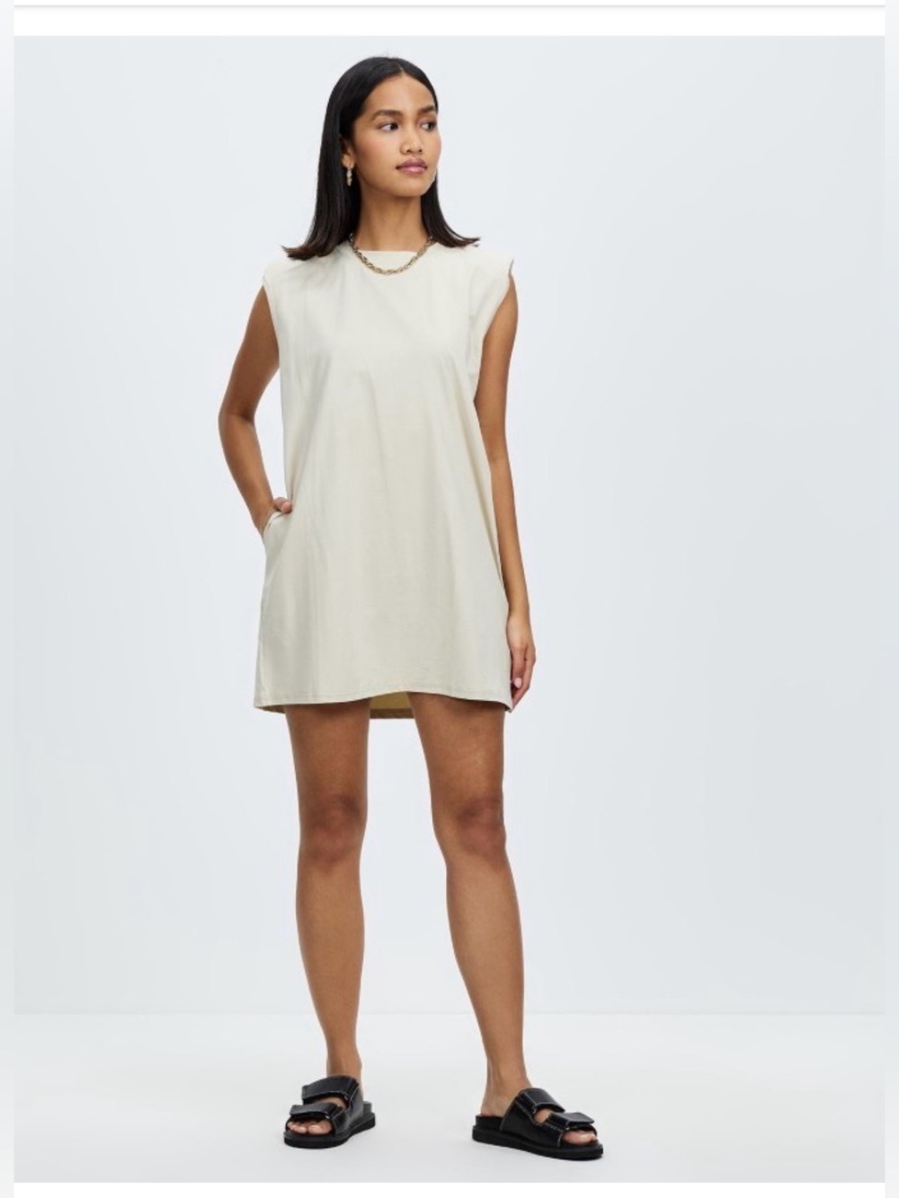 🛍️NWT ZARA Sleeveless Cream Shift Dress with Padded Shoulders